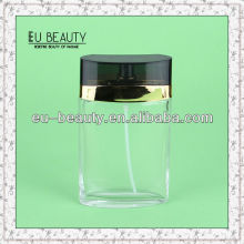 Flacon de parfum en verre personnalisé de 100 ml avec épaules en plastique et capuchon plastique en plastique UV